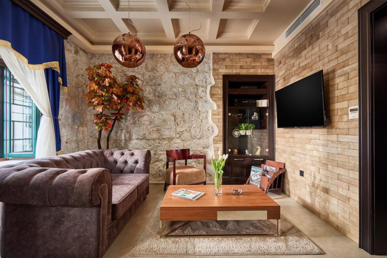 Apartment Lav In The City Centre Kotor Luaran gambar