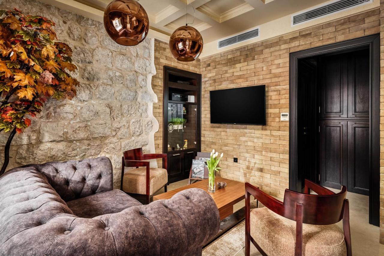 Apartment Lav In The City Centre Kotor Luaran gambar